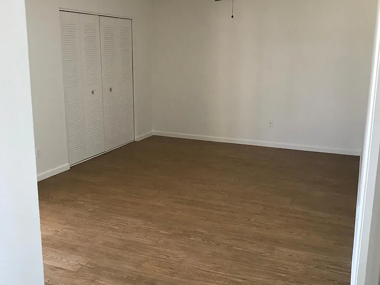 Common area2 off kitchen.