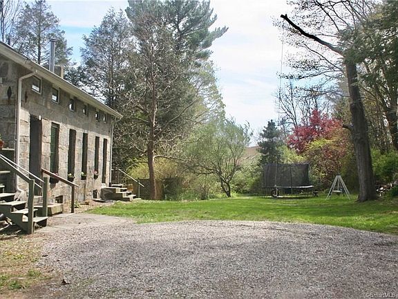 2nd image of 213 Fitchville Rd
