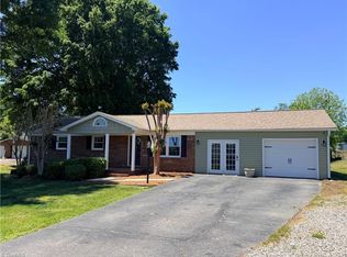 3216 Country View Rd, Jonesville, NC 28642