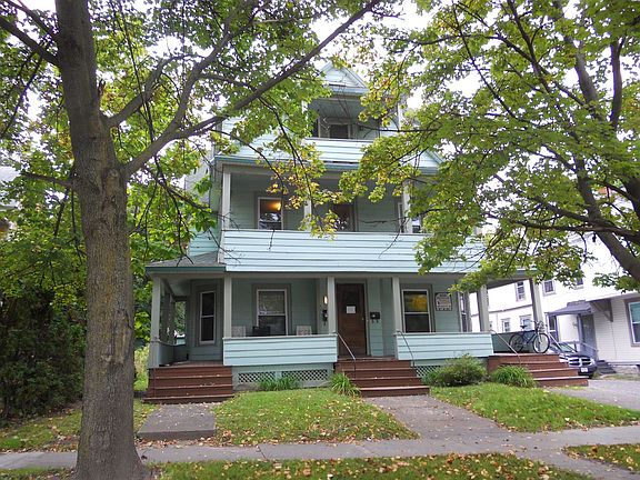 4th image of 430 Westcott St #4