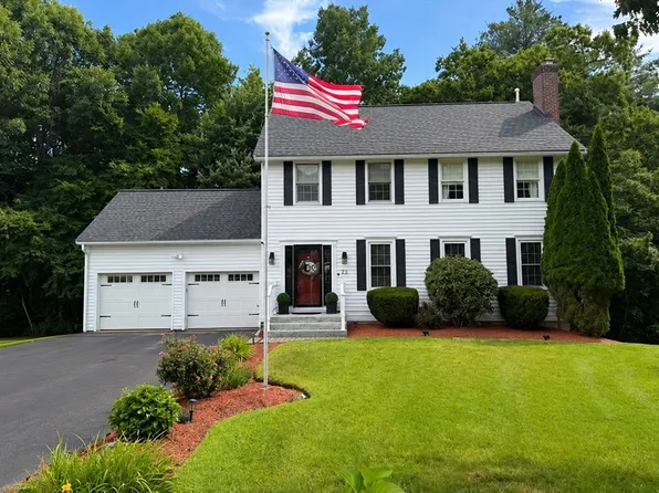 22 Briarwood Dr, Westford, MA 01886