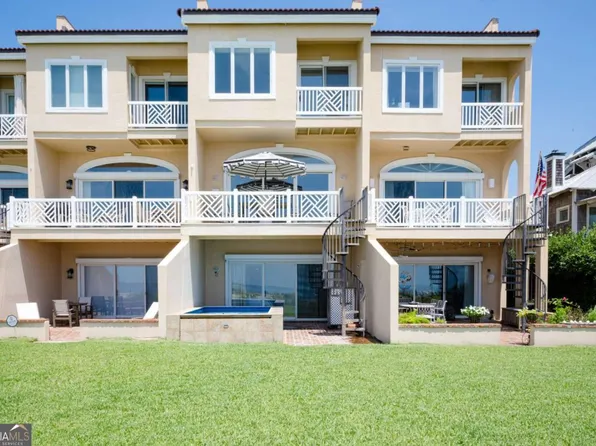 1028 Beachview Dr APT 2, Saint Simons Island, GA 31522