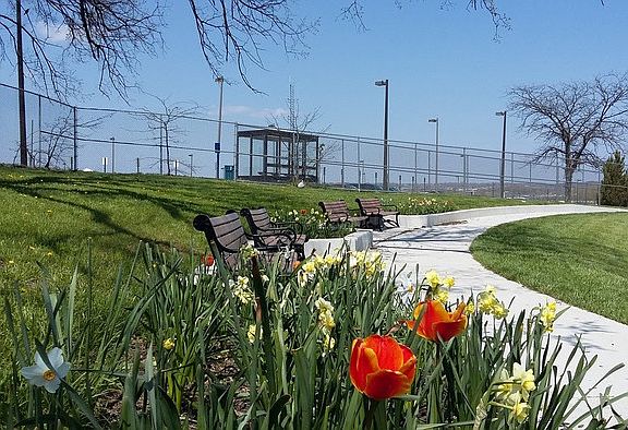 JosephLee pk 1blk away