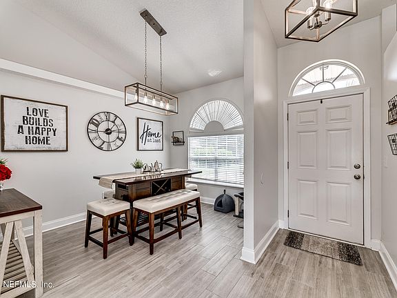 5th image of 1194 Summer Springs Dr
