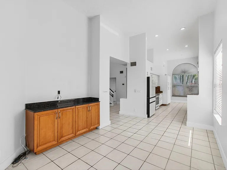 7848 Travlers Tree Dr — Photo 10