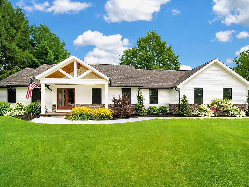 1st image of 127 Harrison Dr