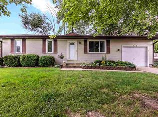 718 N Sunset Dr, Peoria, IL 61604