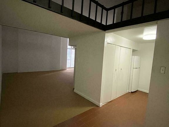 2nd image of 33 Gold St APT 509