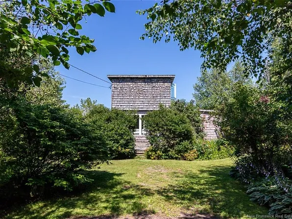41 De La Rochelle Ave, Dundas, NB E4R 4C8