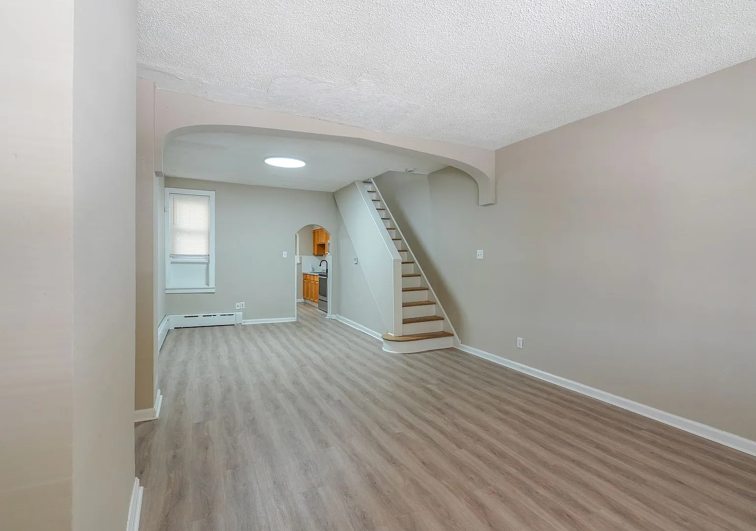Move-In Ready 3BR/1BA in Elmwood Housing Choice Vouchers Welcome — Photo 2
