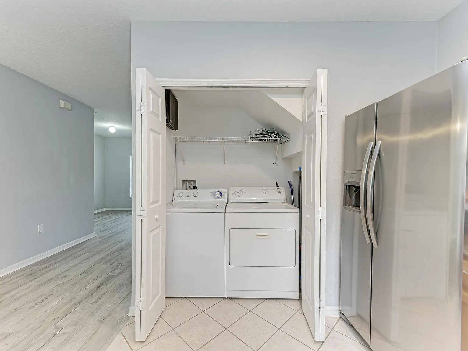 3 bed, 1276 sqft, $2,250 — Photo 4