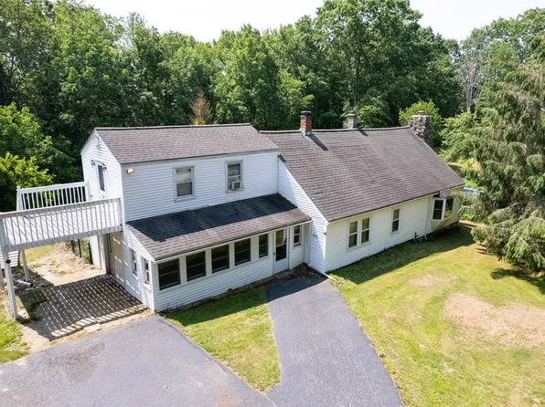 7 Mayo Rd, Hubbardston, MA 01452