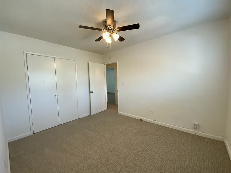 Bedroom (2)