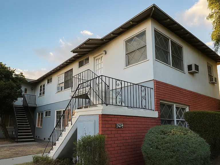 15234 Rayen St #A — Photo 20