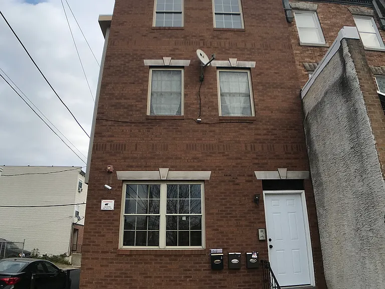 619-n-34th-st-1