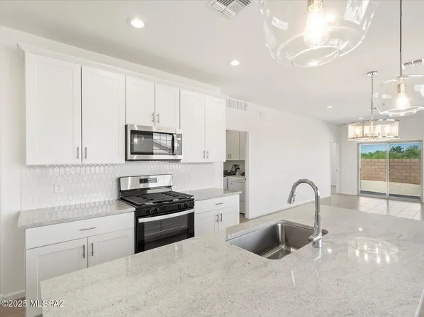 6764 E Via Del Cantillo, Tucson, AZ 85756
