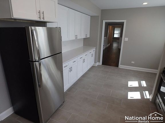 5th image of 6048 N Fairfield Ave #2