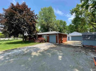 3422 Bluebush Rd, Monroe, MI 48162