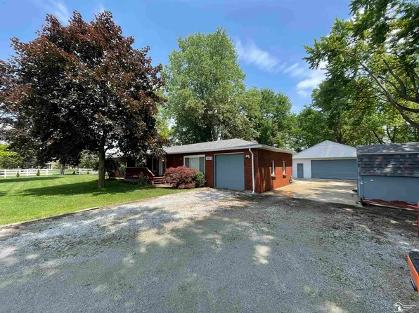 3422 Bluebush Rd, Monroe, MI 48162