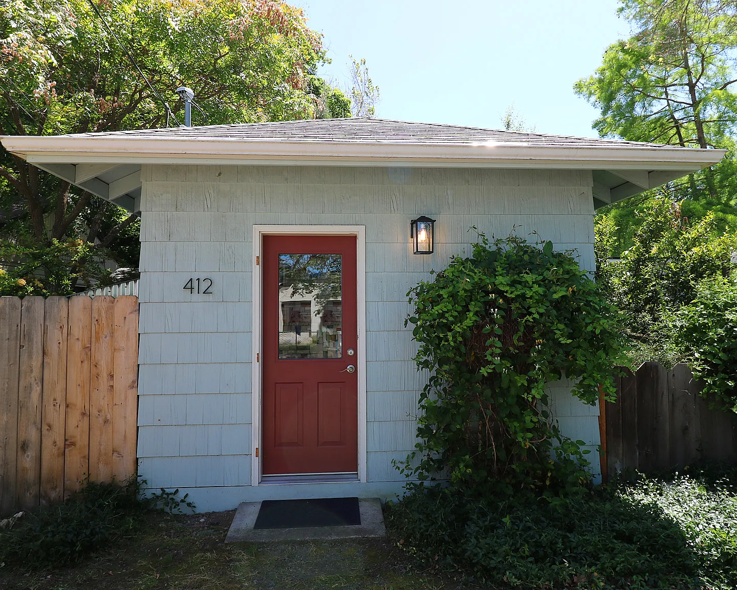 Studio, 240 sqft, $800 — Photo 4