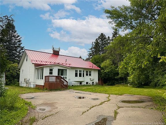 3rd image of 775 Murray Ave
