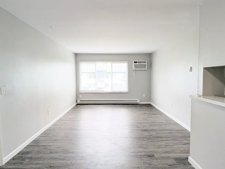 Copper Cove Apartments — Photo 47