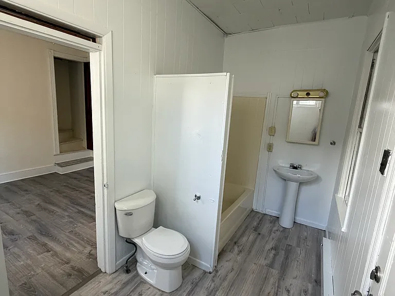 738 N 11th St #1 — Photo 3