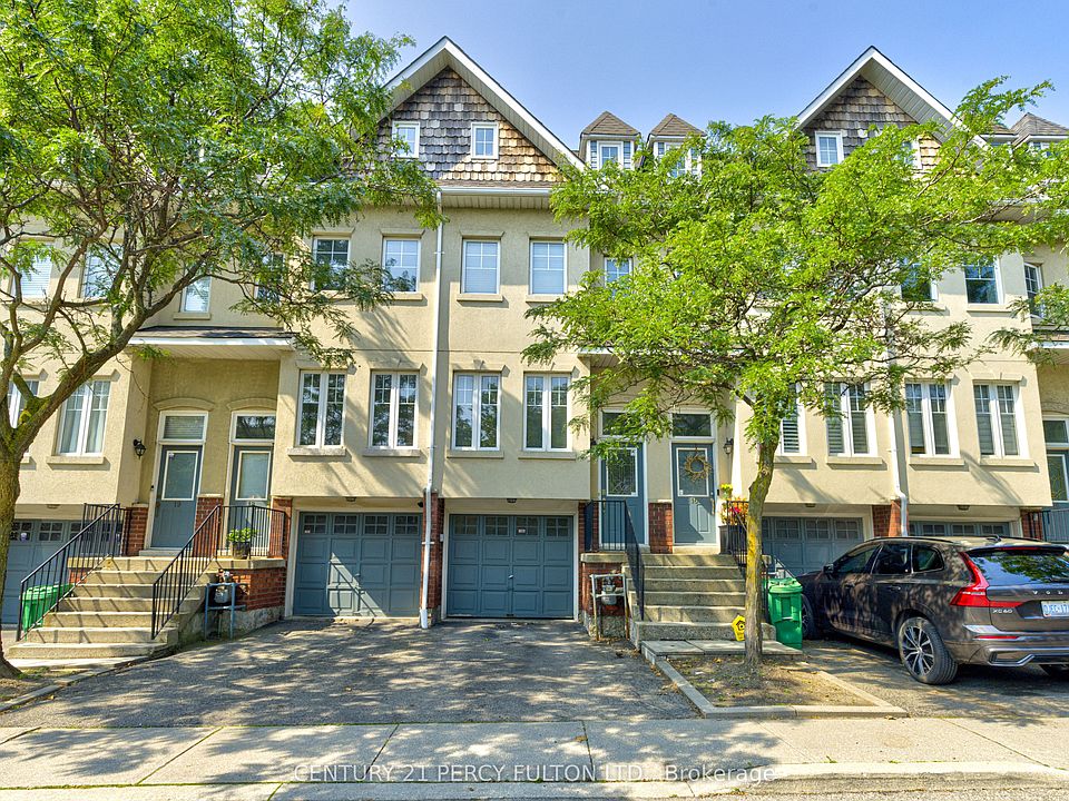 1st image of 800 Dundas St W #17