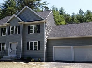 118 Plain St, Hopedale, MA 01747