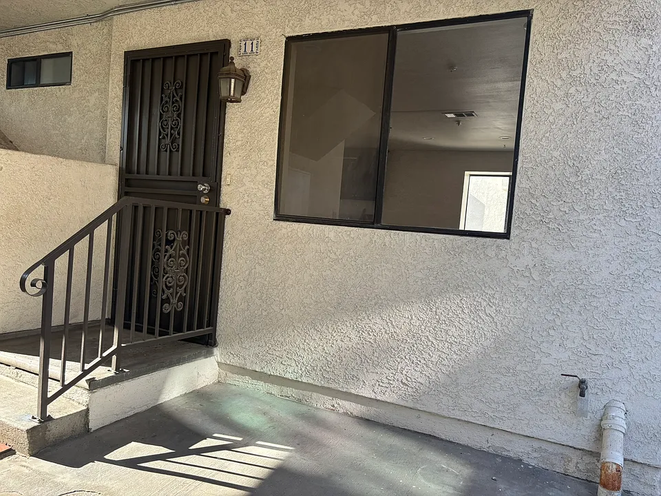 1211 W Badillo St #11
