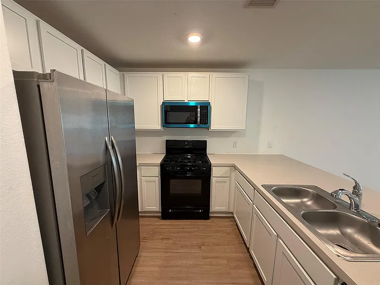 14514 Woodcott Warren Way — Photo 7