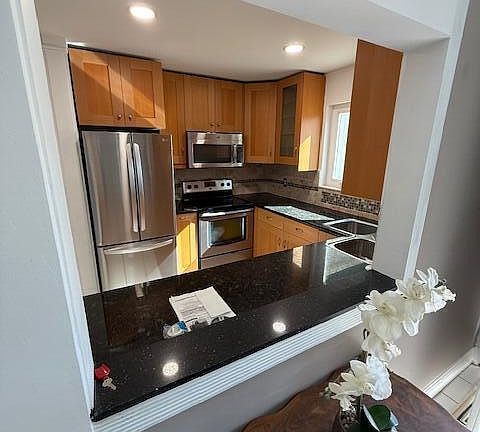 3rd image of 2528 Boundbrook Drive S #101