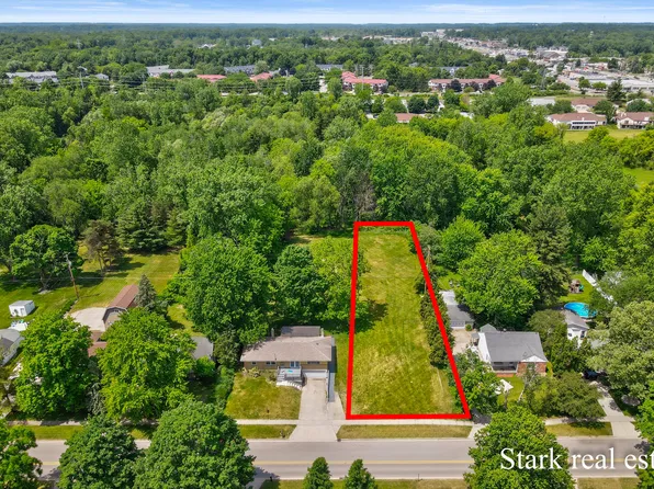 233 Sunset Hills Ave NW, Grand Rapids, MI 49534