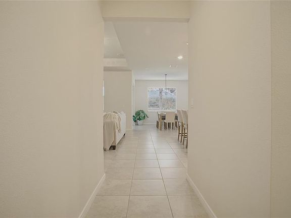 4th image of 1821 Groveline Rd