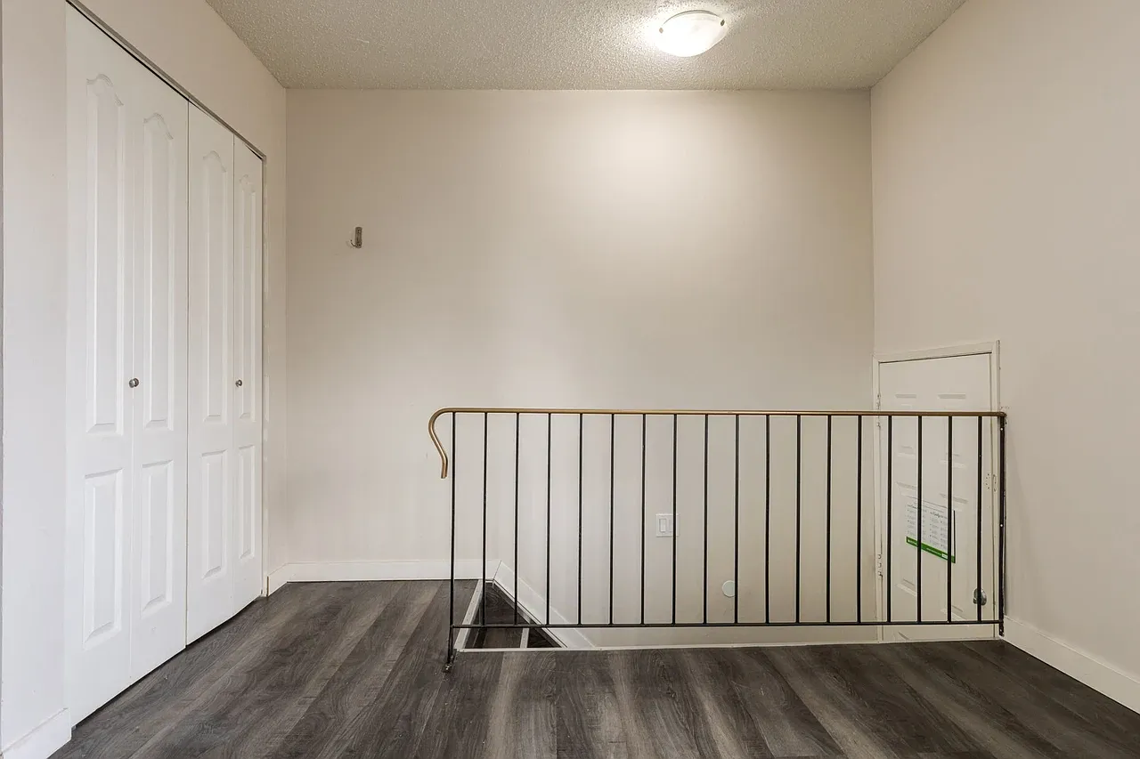 Spruce View Apartments — Photo 4