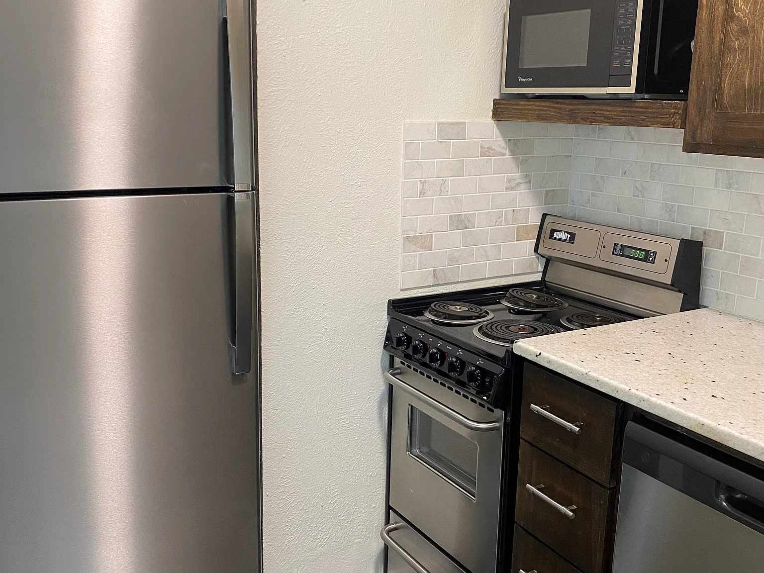 2 bed, 743 sqft, $2,250 — Photo 4