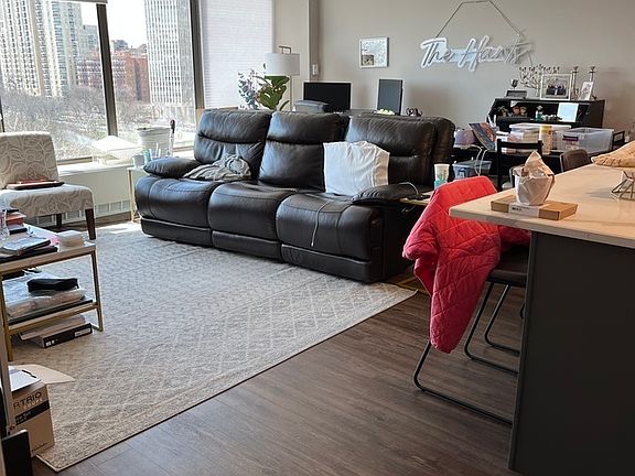 5th image of 2800 N Lake Shore Dr APT 1012