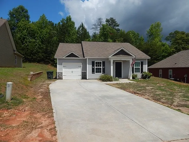 415 Laurel Grove Ct