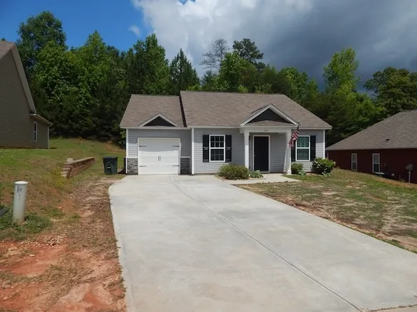 415 Laurel Grove Ct, Seneca, SC 29678