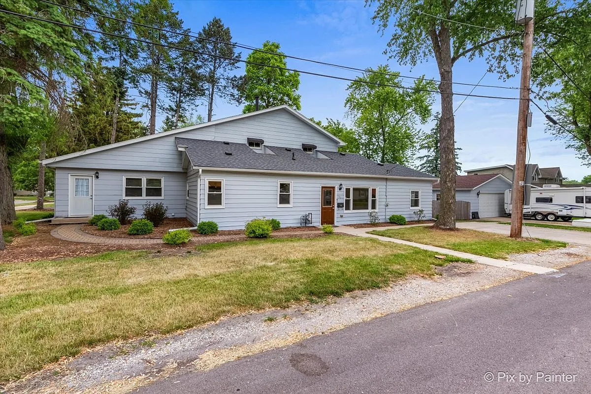 305 Lathem St photo 1