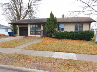 2345 Hamilton St, Oshkosh, WI 54901