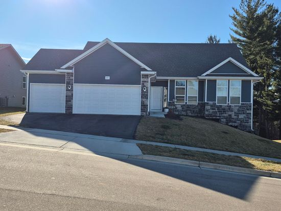 371 Bell Vw, Belleville, WI 53508