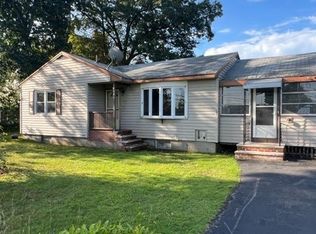 151 S Main St, Middleton, MA 01949