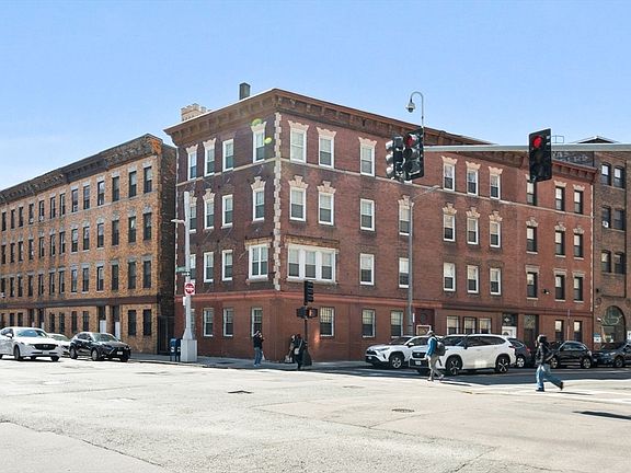 2nd image of 410 Harrison Ave