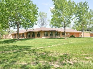 13614 Mount Olivet Rd, Smithville, MO 64089