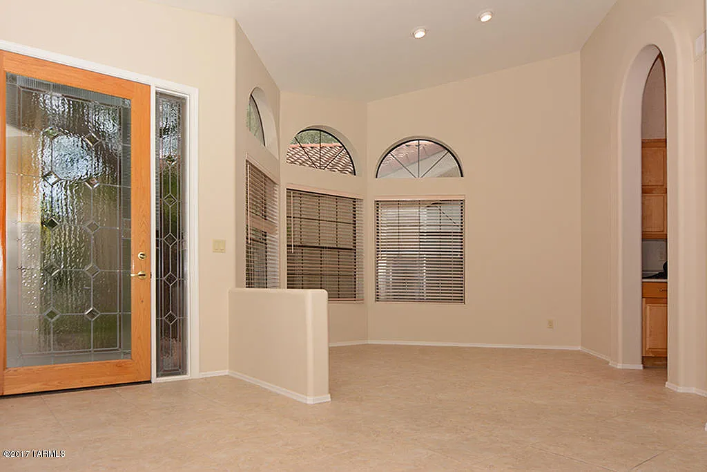 2 bed, 2.0 bath, 2171 sqft, $3,400 — Photo 3
