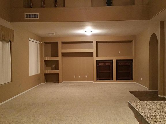 5th image of 2713 W Redwood Ln