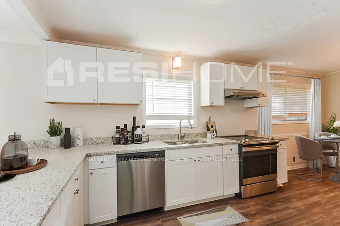 7432 Meadows Dr — Photo 8