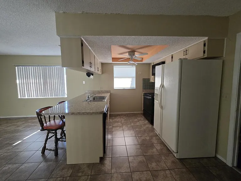 2052 Deltona Blvd — Photo 10