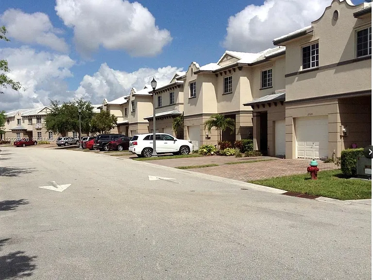 2043 Nassau Dr #2043 — Photo 42